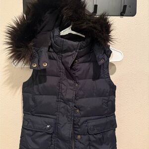 GAP Kids Black Puffer Vest with Faux Fur Trim